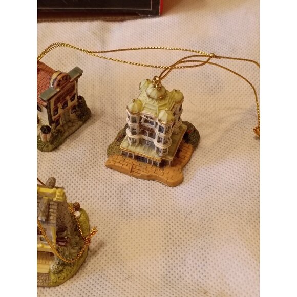 Liberty Falls Christmas Tree Ornament Set 6 Hand Painted L01 Vintage 90s - Picture 4 of 10